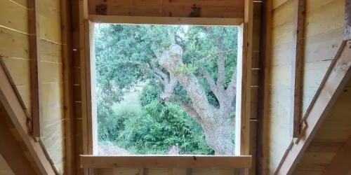 Juillet 2023 : création d'un toit + lucarne en bois à La Forêt-Fouesnant (29940)