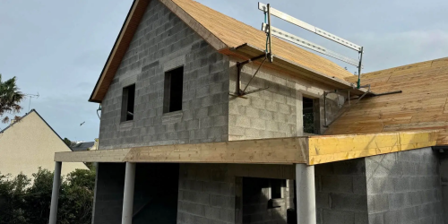 Octobre 2024 : pose d'une charpente