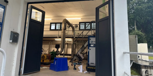 Septembre 2023 : remplacement porte de garage par ouverture 4 panneaux à la station d'eau de Fouesnant (29170)