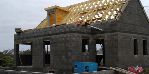 Août 2024 : pose d'une charpente