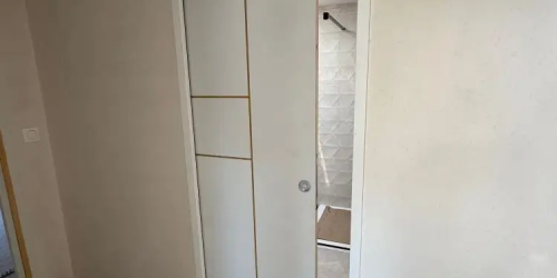 Mai 2025 : pose de menuiseries d'intérieur