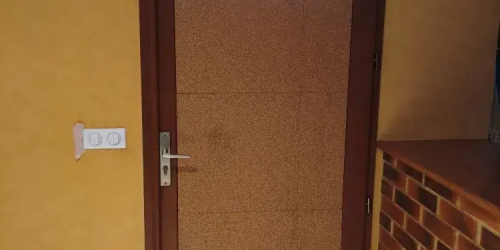 Janvier 2026 : pose d'une porte d'entrée