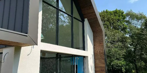 Juin 2023 - Pose de menuiseries extérieures à Fouesnant (29170)