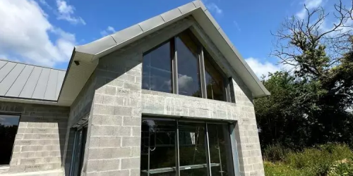 Juin 2023 - Pose de fenêtres sur maison neuve située à Gouesnac'h (29950)