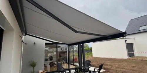 Pose d'un store banne