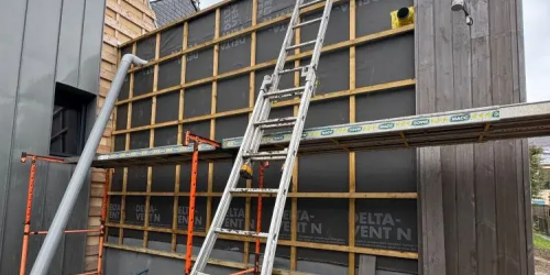 Septembre 2025 : pose de bardage