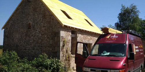 Septembre 2024 : pose d'une charpente