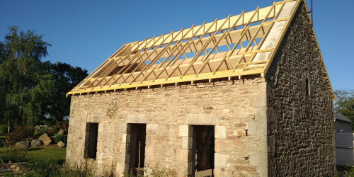 Septembre 2024 : pose d'une charpente