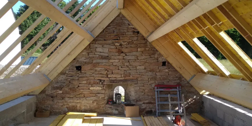 Septembre 2024 : pose d'une charpente