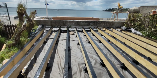 Avril 2025 : pose d'une terrasse