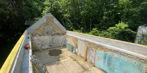 Juin 2025 : pose d'une charpente