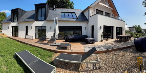 Juillet 2025 : pose d'une terrase + menuiseries extérieures + parquet