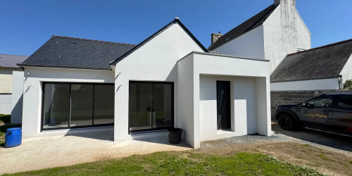 Mai 2025 : pose de menuiseries extérieures